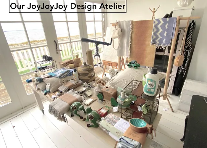 Joyjoyjoy The White Wilde Ecolicious In A Historic Canalhouse From 1799 With Terrace At The Canals 암스테르담