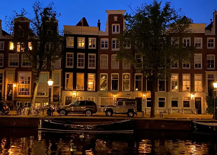 게스트하우스 Joyjoyjoy The White Wilde Ecolicious In A Historic Canalhouse From 1799 With Terrace At The Canals 암스테르담