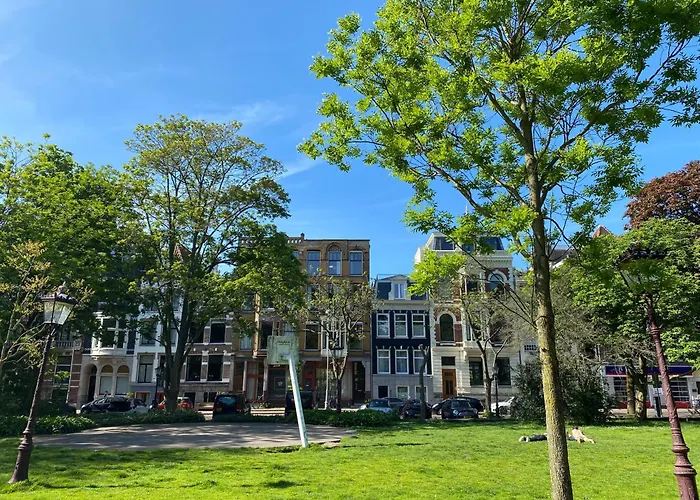 Joyjoyjoy The White Wilde Ecolicious In A Historic Canalhouse From 1799 With Terrace At The Canals 게스트하우스