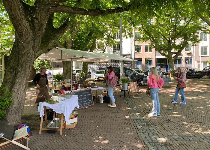 게스트하우스 Joyjoyjoy The White Wilde Ecolicious In A Historic Canalhouse From 1799 With Terrace At The Canals 3*