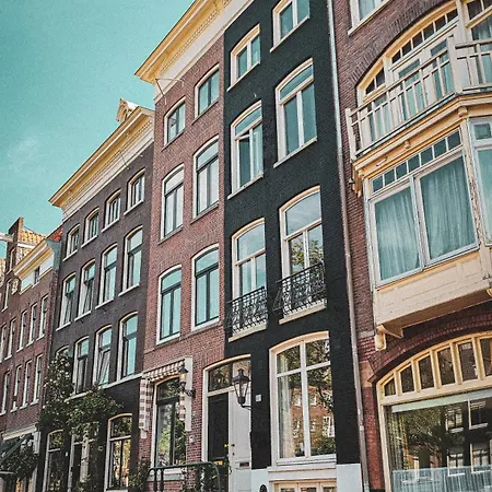 Joyjoyjoy The White Wilde Ecolicious In A Historic Canalhouse From 1799 With Terrace At The Canals Gæstehus 3*