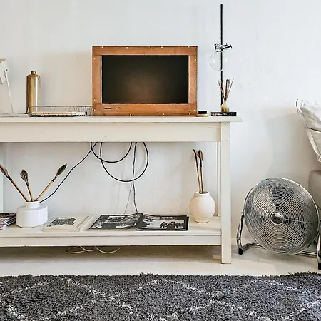 Joyjoyjoy The White Wilde Ecolicious In A Historic Canalhouse From 1799 With Terrace At The Canals Gasthuis