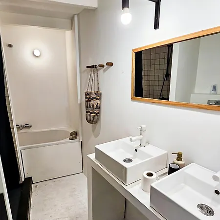 The White Wilde - In A Historic Canalhouse From 1799 Amsterdam
