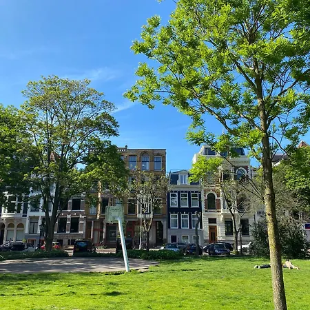 Joyjoyjoy The White Wilde Ecolicious In A Historic Canalhouse From 1799 With Terrace At The Canals Gæstehus