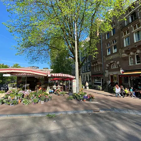 Joyjoyjoy The White Wilde Ecolicious In A Historic Canalhouse From 1799 With Terrace At The Canals Gæstehus Amsterdam