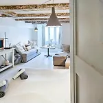 Joyjoyjoy The White Wilde Ecolicious In A Historic Canalhouse From 1799 With Terrace At The Canals Ámsterdam